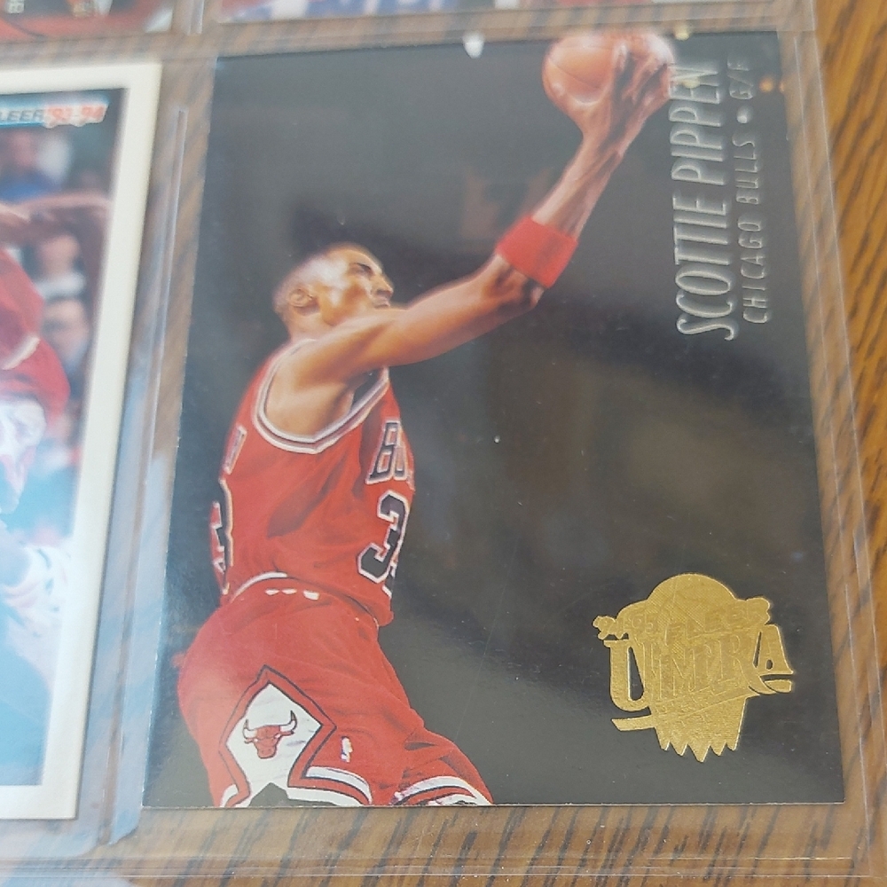 Basketball Trading Card Set - Picture 8 of 8